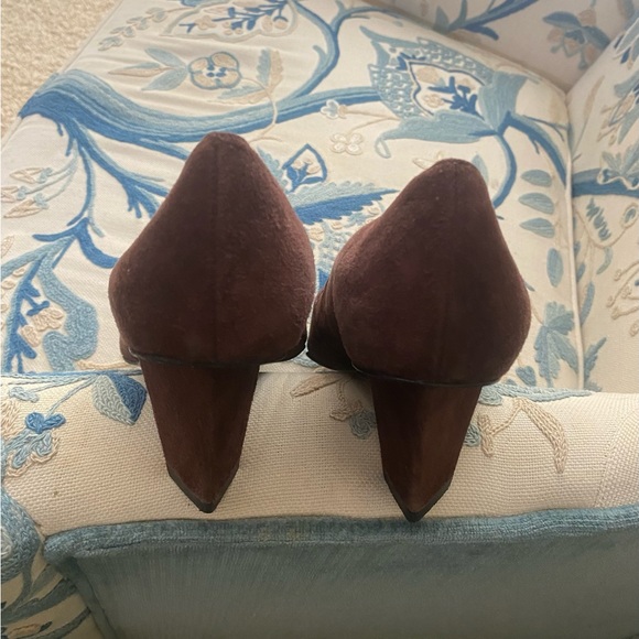 Vintage Robert Clergerie Brown Suede kitten Heels.  Size 9 - Picture 10 of 11